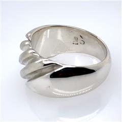 James Avery Retired Sterling Silver Ring